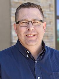 Family physician Mark Clinger, M.D. seeing new patients in Meridian
